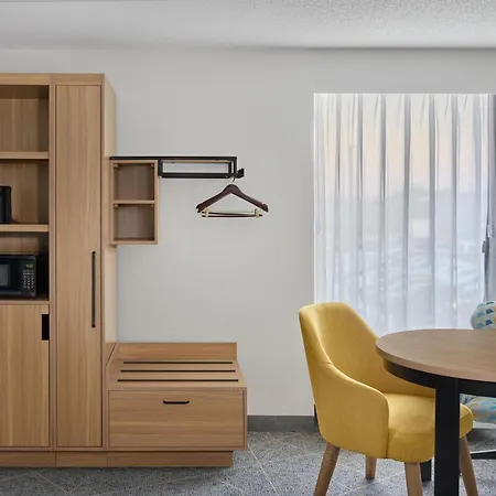 Hampton Inn Chicago-Carol Stream-3